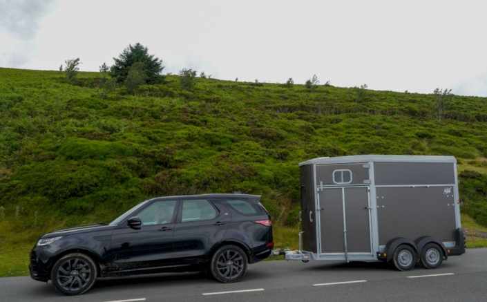 Horsebox - Hb511 - Graphite - Parked On Downhill Road 1-low